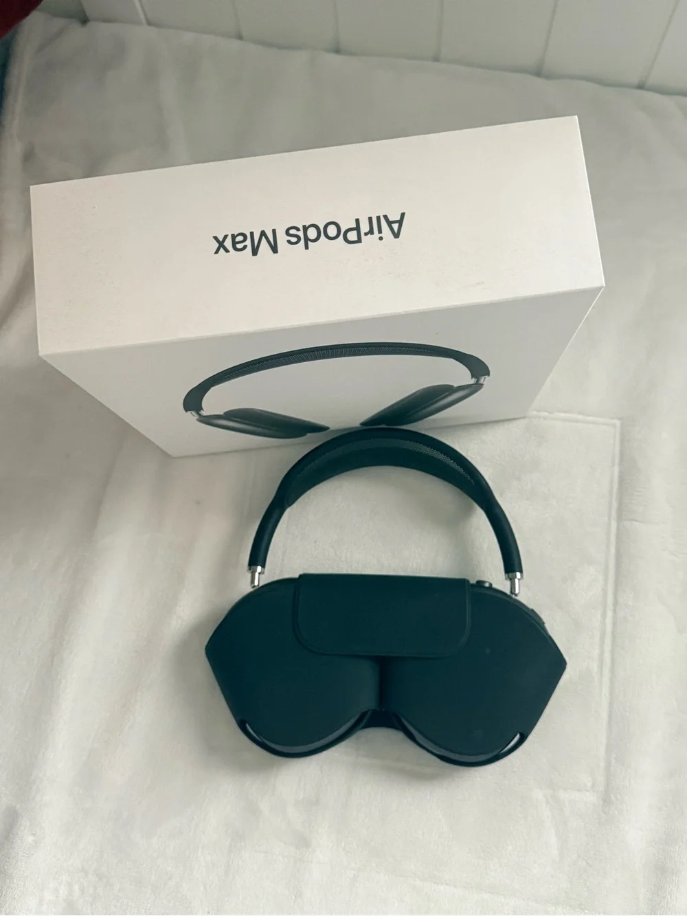 Apple AirPods Max Over-Ear Headphones - Space Gray